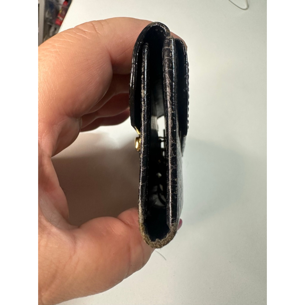 Women's Yves Saint Laurent Black Croc Embossed Leather Key Holder One Size - Picture 2 of 6
